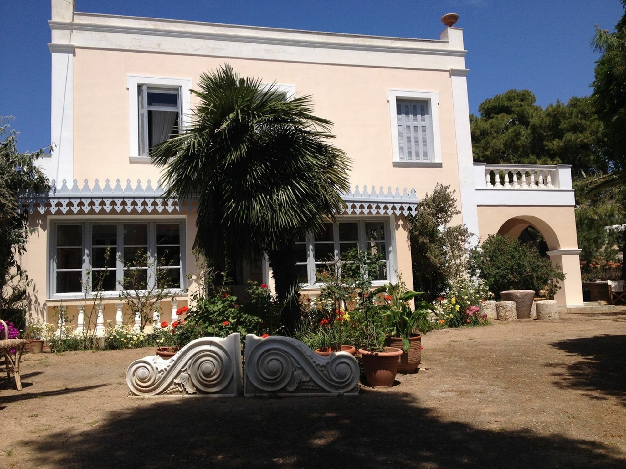 Aristocratic 19Th Century Neo Classical Mansion With Private Pool Finikas (Syros) Exterior foto